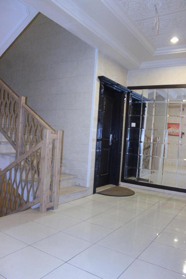 Al Harira Al Motamaiza Furnished Apartment Jeddah Exterior photo