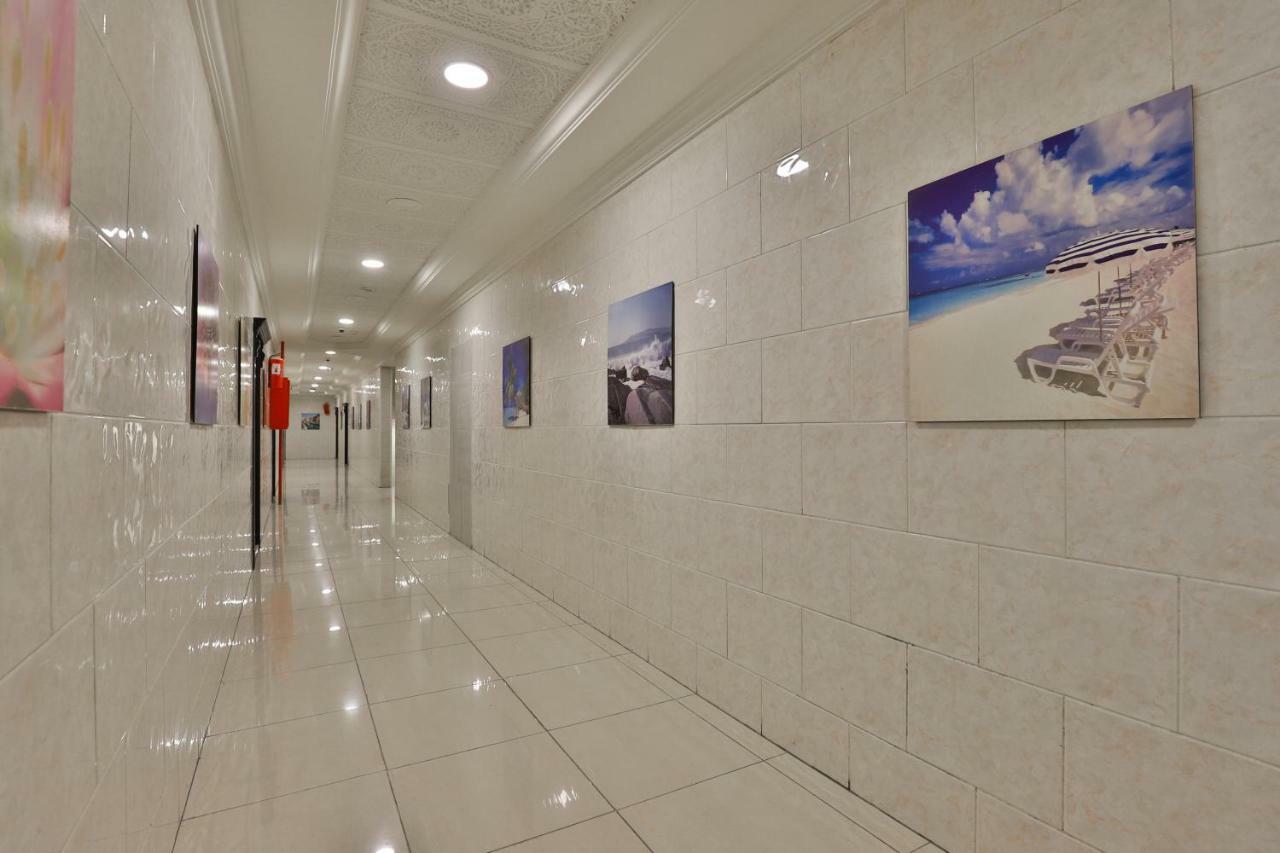 Al Harira Al Motamaiza Furnished Apartment Jeddah Exterior photo